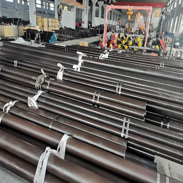 पॉलिश मिश्र धातु इस्पात ऑन्ड ट्यूब